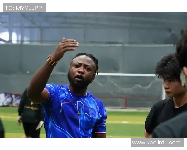 足球明星乘飞机的精彩瞬间合集让你领略他们的风采与魅力 足球明星乘飞机的精彩瞬间合集让你领略他们的风采与魅力